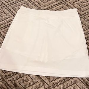 Callaway Golf Skort in White, Sz Medium, with sewn in white spandex shorts
